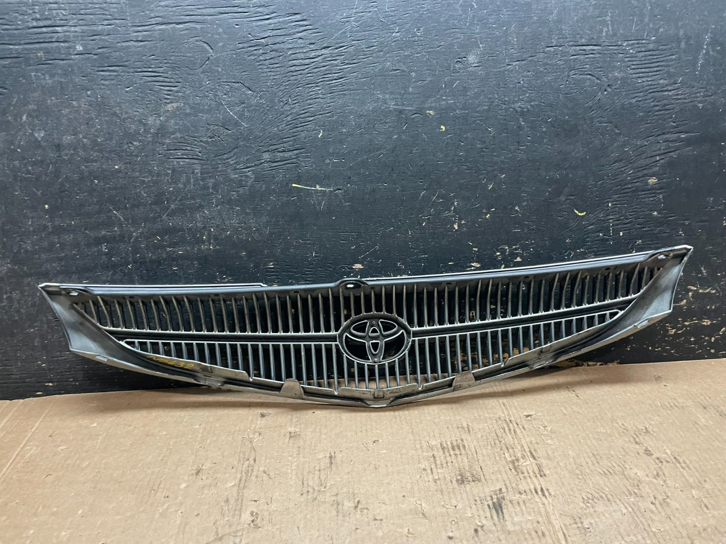 1999 2000 2001 Toyota Solara Front Upper Grill Grille OEM Z5981 DG7