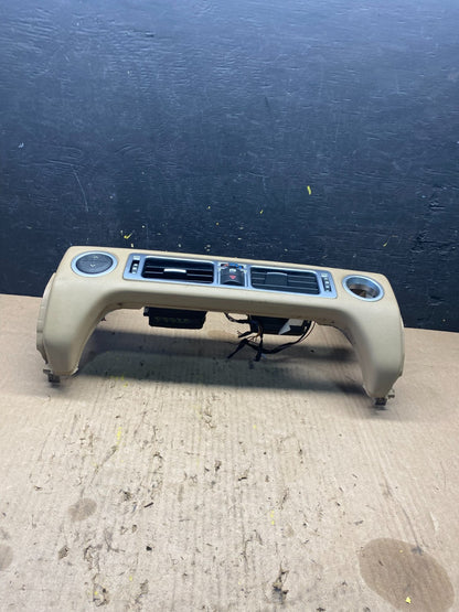 2010 2011 2012  Land Rover Range Rover Center Dash Air Vent Trim Oem P7720 DG4