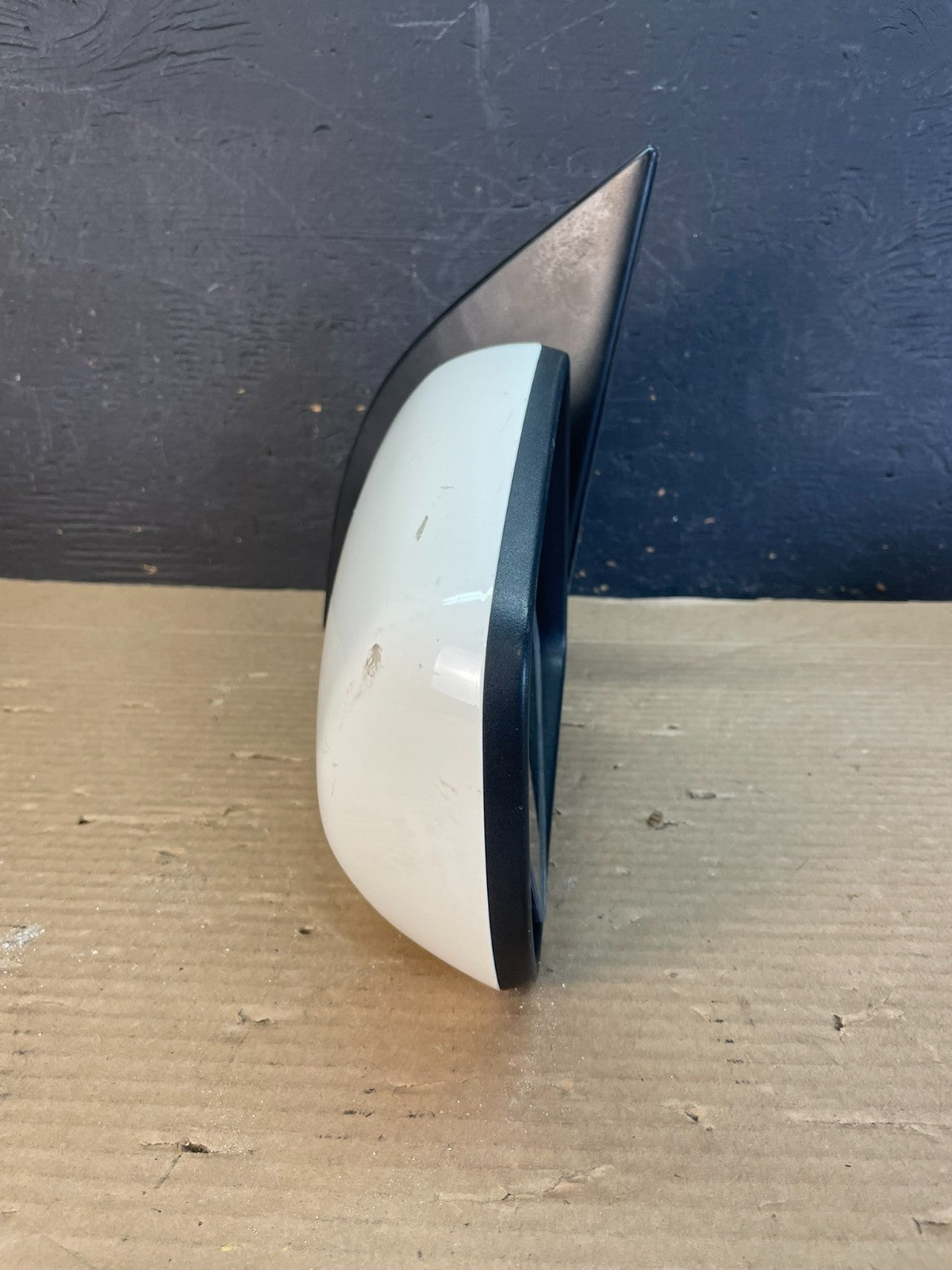2007-2010 Hyundai Entourage Sedona Left Driver LH Side Door Mirror AF3378 DW9