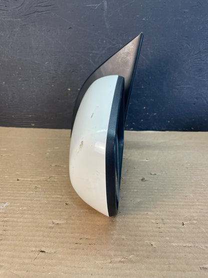 2007-2010 Hyundai Entourage Sedona Left Driver LH Side Door Mirror AF3378 DW9