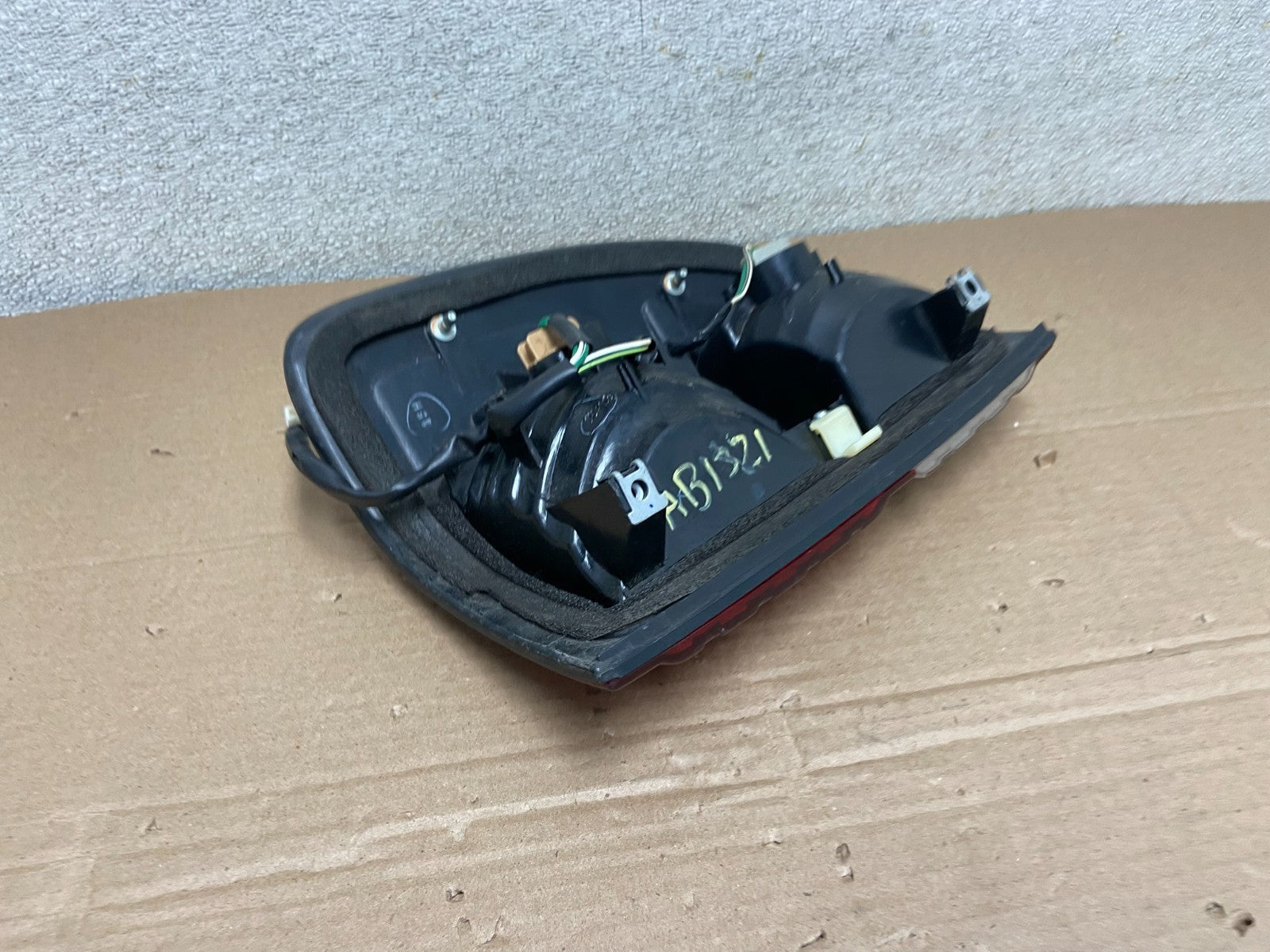 1998 to 2004 Lexus LX470 Right Passenger RH Side Tail Light  OEM AB1321 DG3