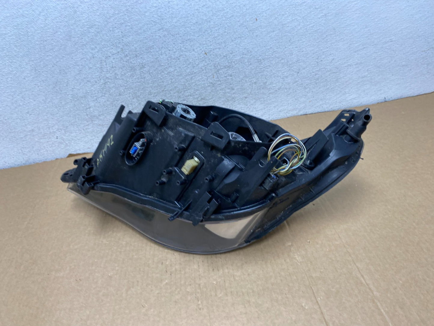 2004 to 2007 BMW 525i 5 Series Headlight Right Passenger Xenon AFS AG1992 DW7