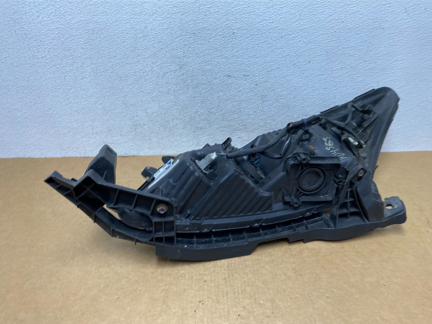 2008 to 2012 Honda Accord Sedan Right Passenger RH Headlight AD4565 DW7