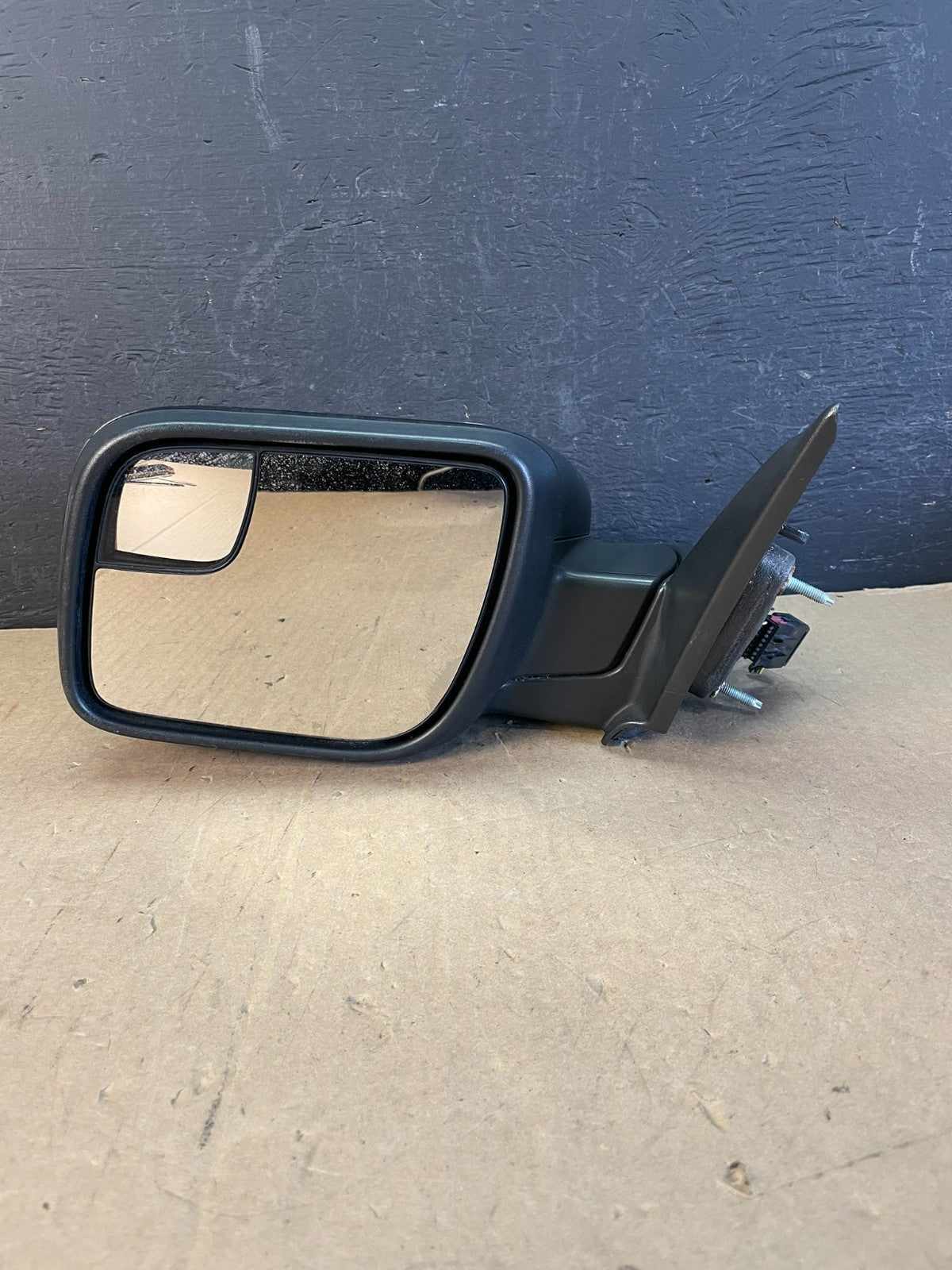 2016 - 2019 Ford Explorer Left Driver View Door Heated Mirror AD5656 DG6