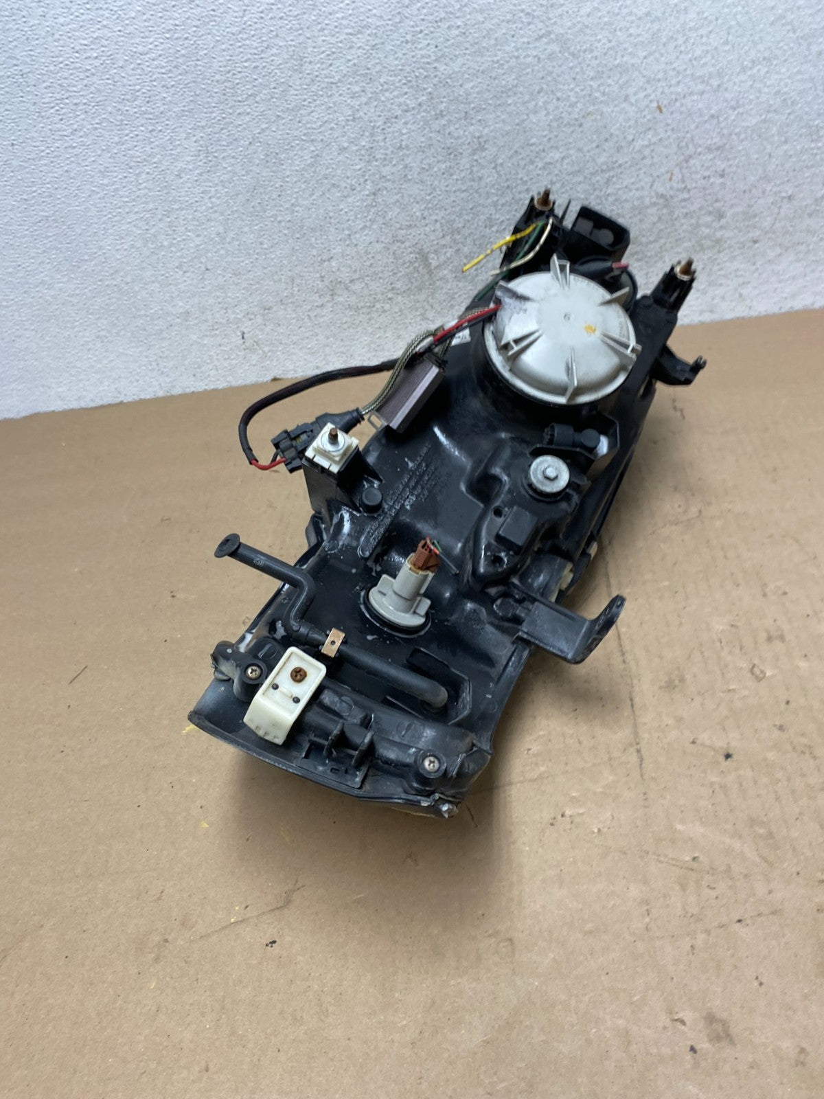 1999-2001 Infiniti Q45 Front Right Passenger Side Headlight AG4648 DG7