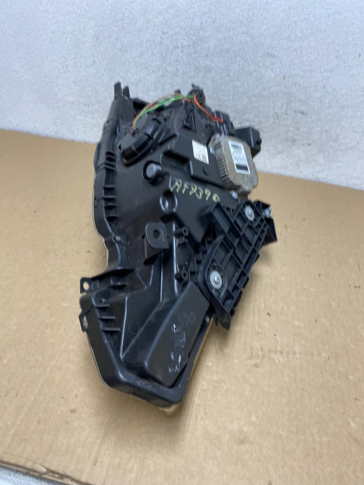 2013 to 2017 Nissan Leaf Right Passenger RH Side LED Headlight AF7390 DG9