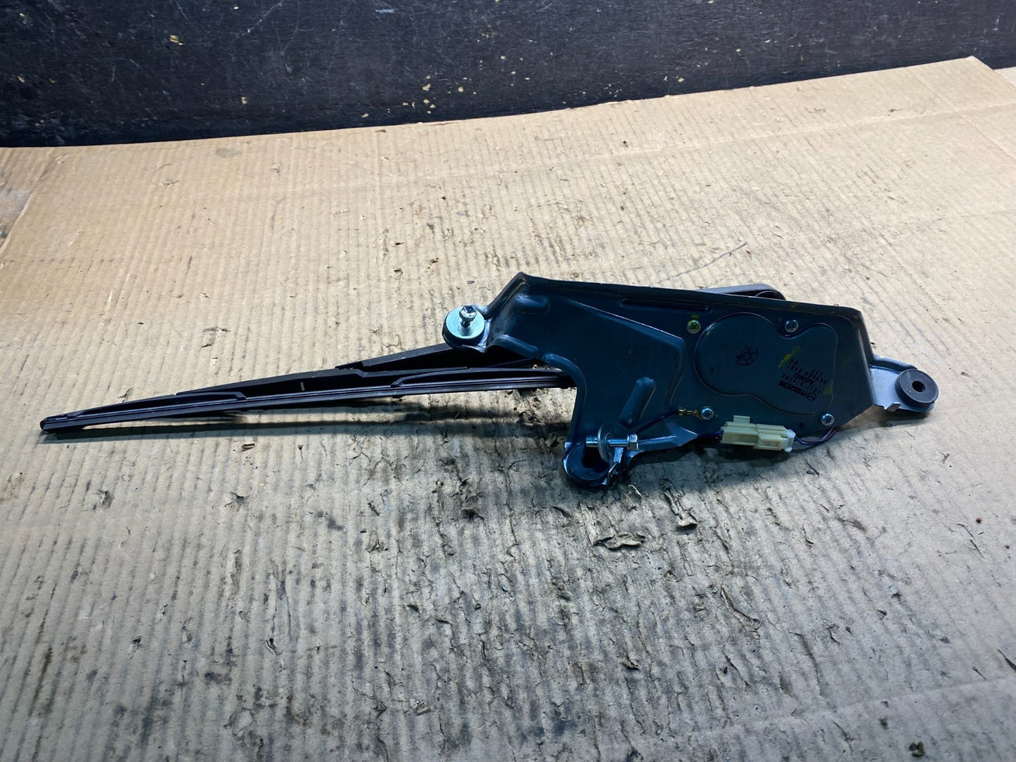 2007 to 2015 Mazda CX-9 CX9 Windshield Rear Wiper Motor Y1451 DG4