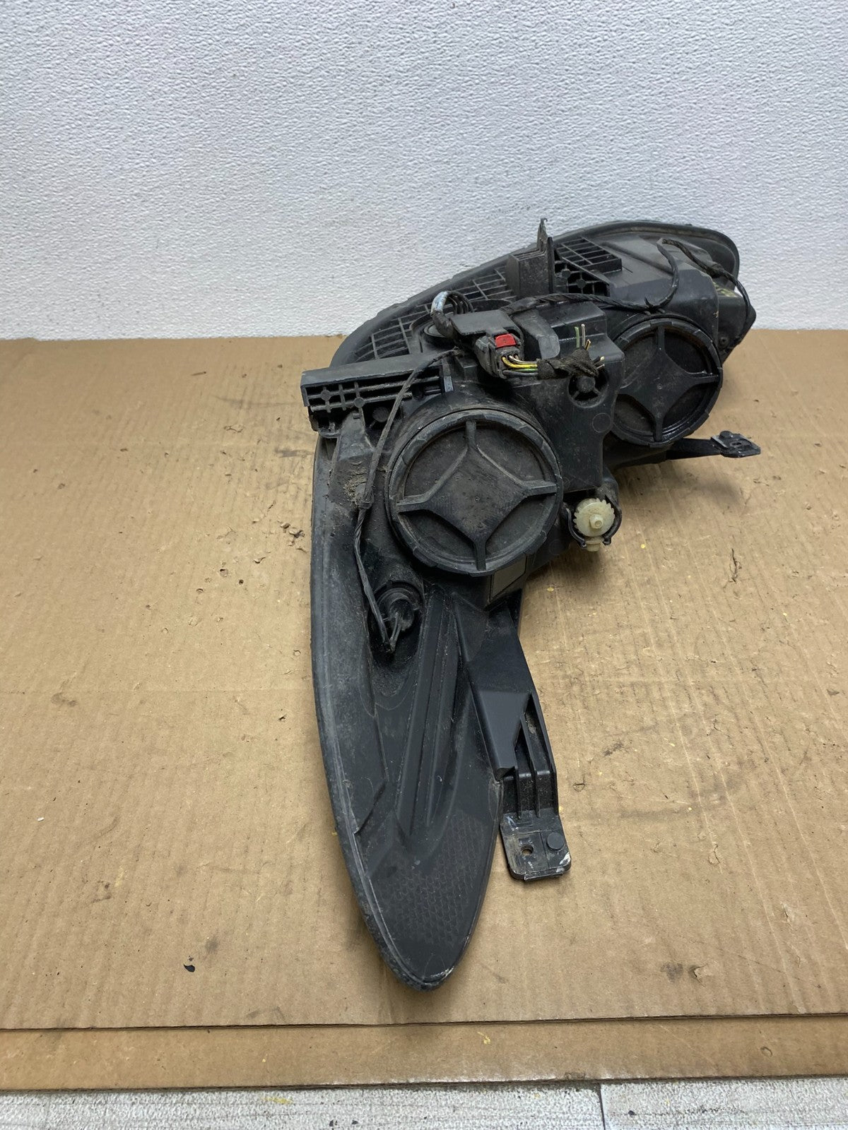 2016 to 2019 Chevrolet Cruze Right Passenger Halogen Headlight Oem AB8544 DW8