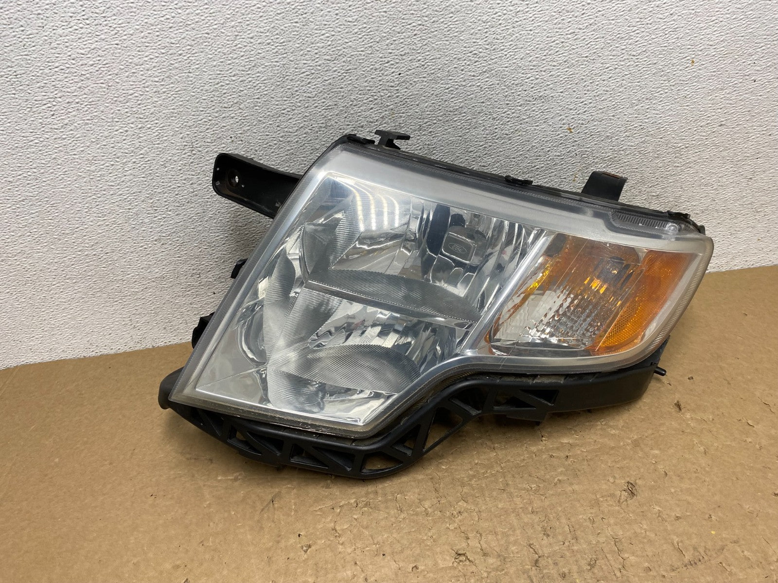 2007 2008 2009 2010 Ford Edge Headlight Left Driver Halogen AF8082 DW0