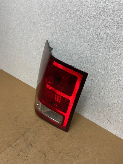 2007 2008 2009 2010 Jeep Grand Cherokee Left Driver Lh Tail Light Oem AC3338 LK1