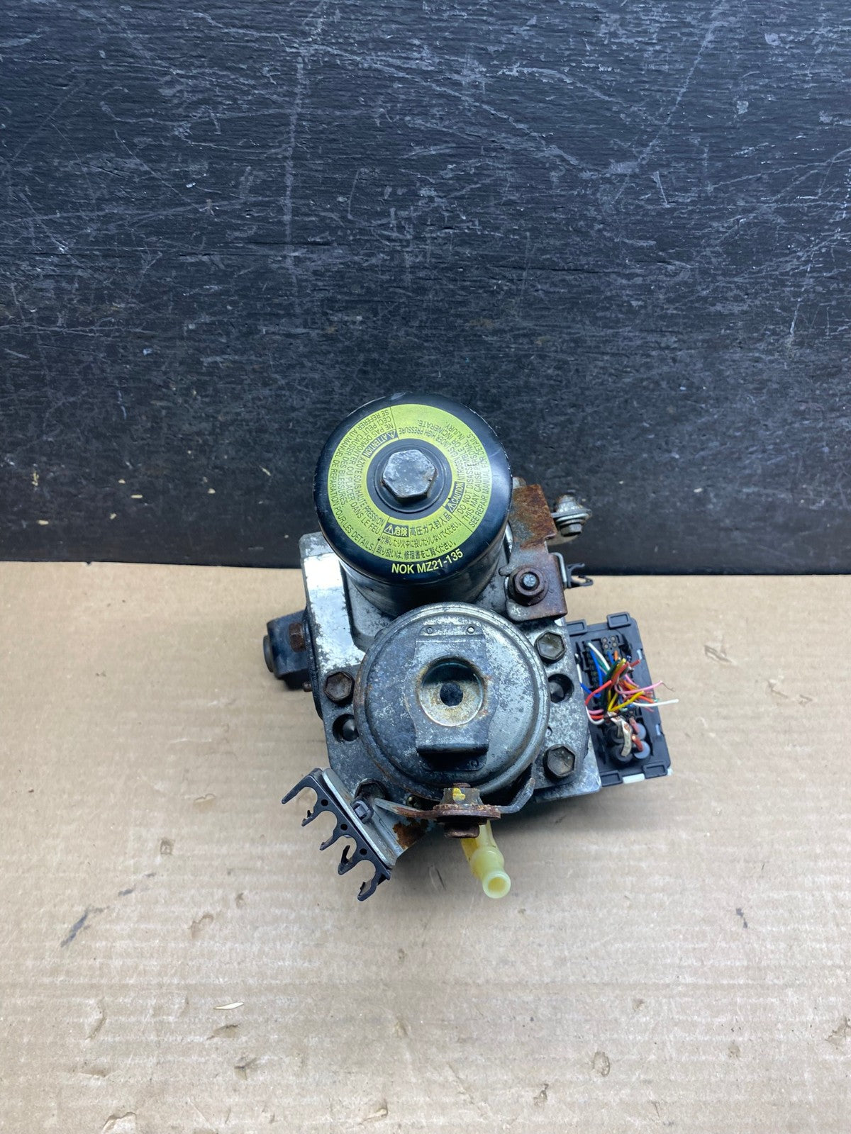 2004 - 2009 Toyota Prius ABS Brake Pump Anti Lock Module AH9806 LK5
