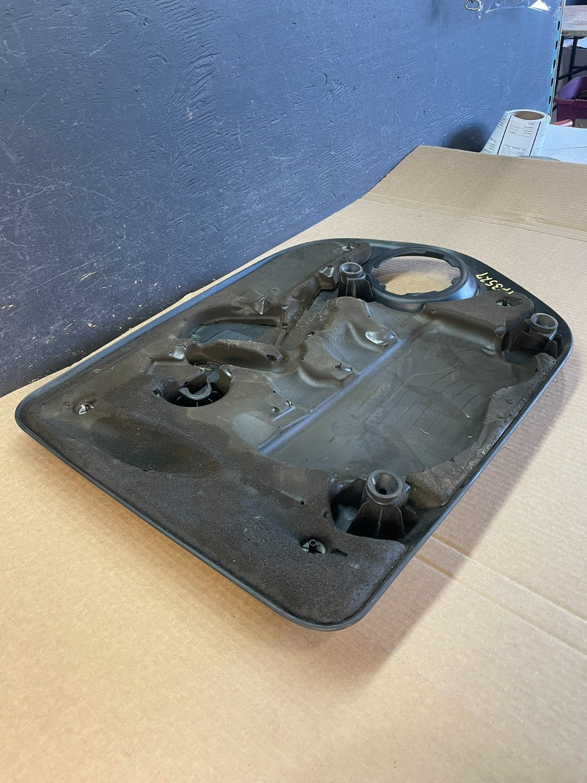 2014 to 2022 Jeep Cherokee 3.2L V6 VVT Engine Motor Cover AF3527 DG3