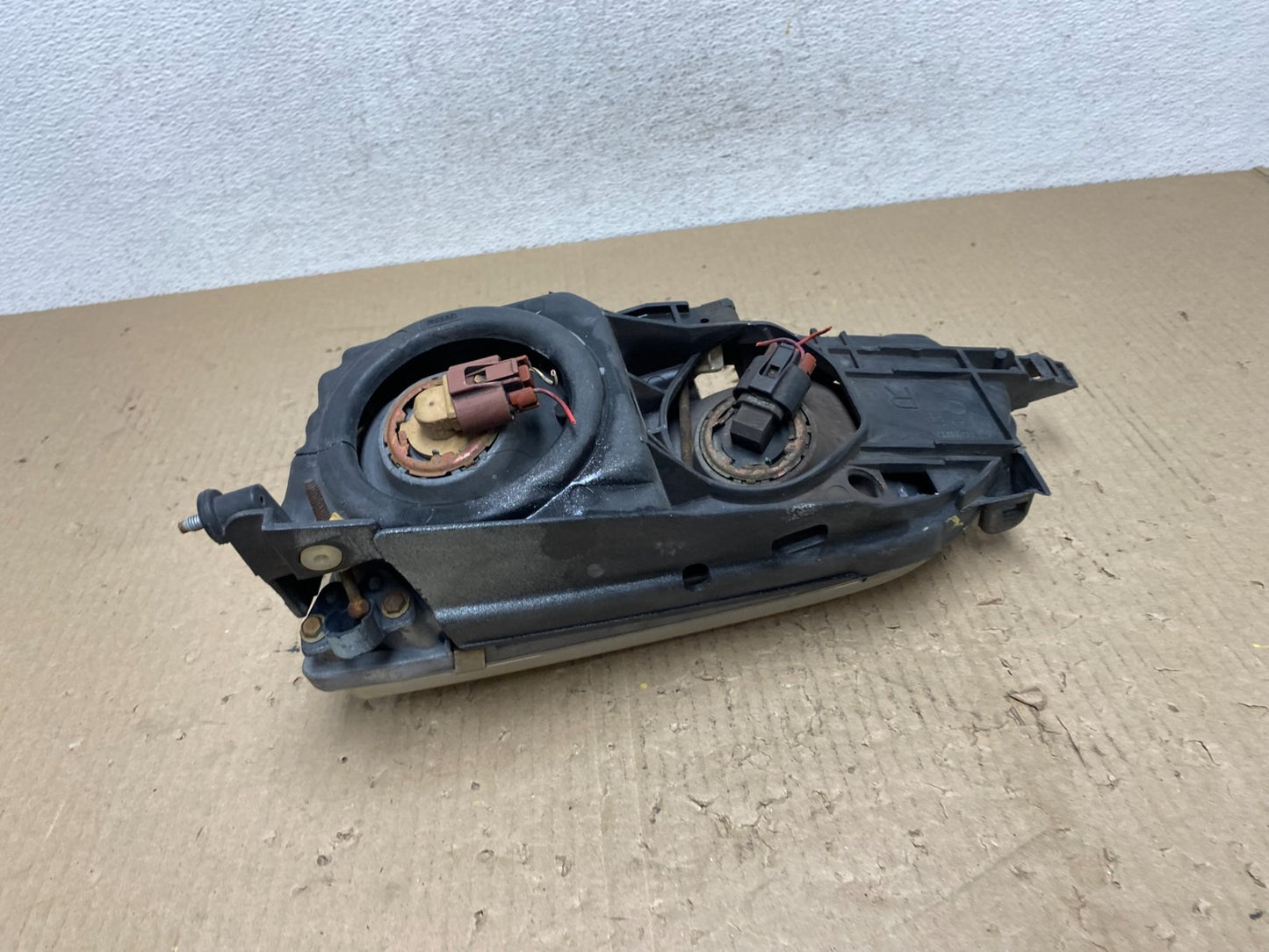 1993 to 1997 Toyota Corolla Right Passenger Side Headlight AF2876 DW7