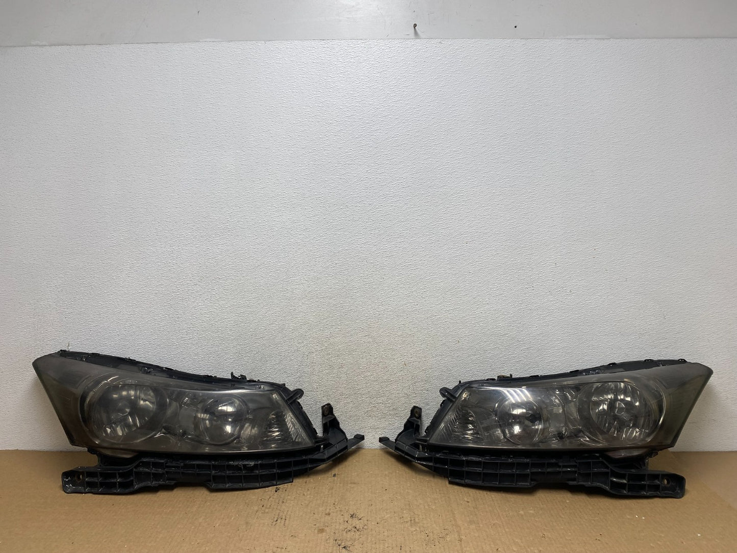 2008 to 2012 Honda Accord Sedan Left+Right Set Halogen Headlights AG2379 DW0