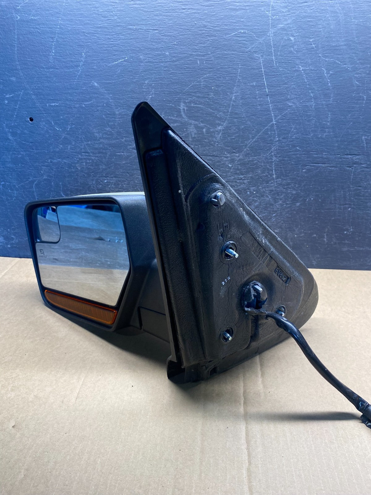 2007-2013 Ford Expedition Left Driver View Door Mirror AG7090 DG11