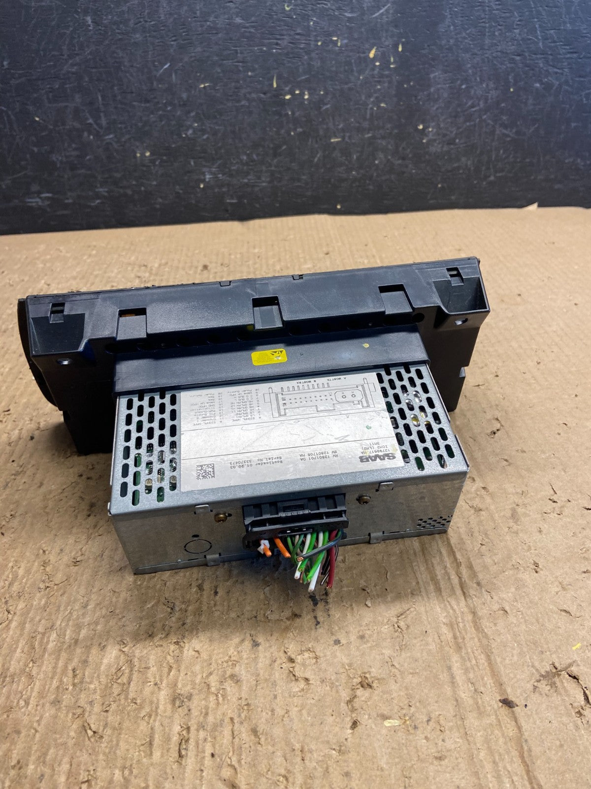 2003 to 2006 Saab 9-3 Audio Screen Display Radio AF1722 DG6