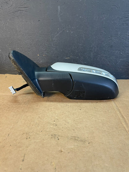 2011 - 2015 Kia Sorento Left Driver Lh Side Door Mirror Turn Signal AE09613