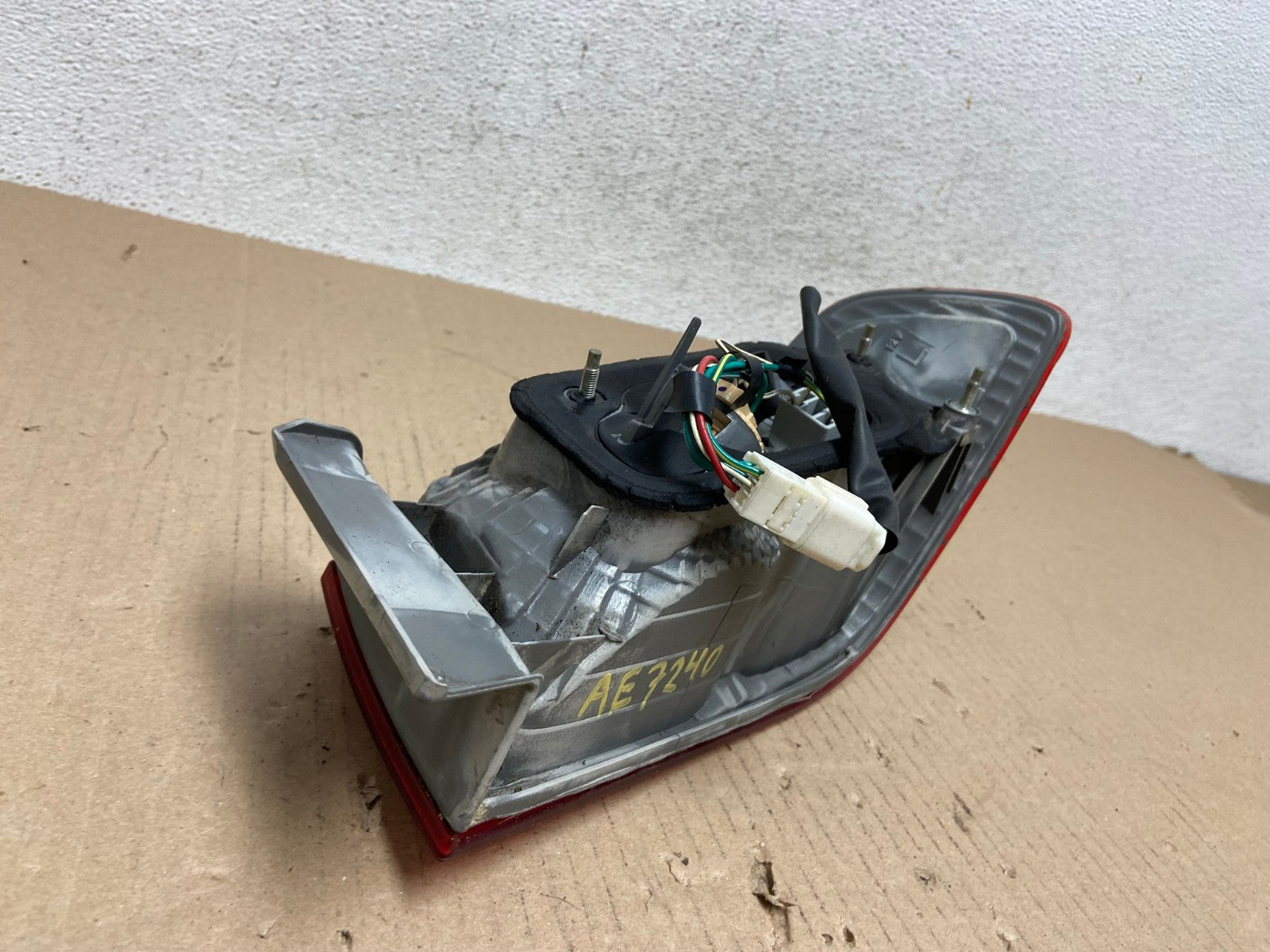 2000 to 2001 Toyota Camry Tail Light Left Driver Lh Side AE7240 LK5