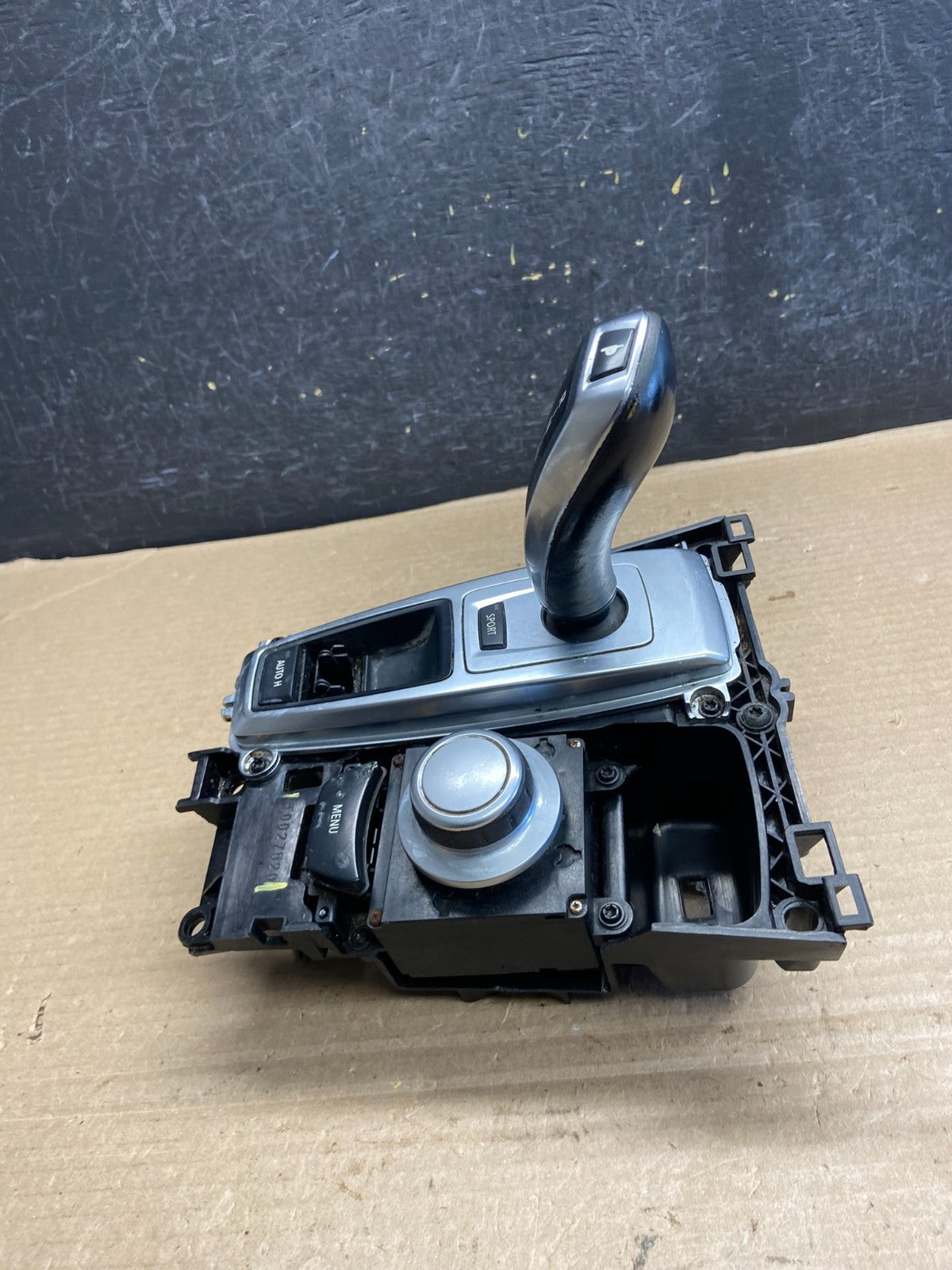 2007 to 2013 BMW X5 E70 Shift Shifter Selector Gear W/ Bezel AH1546 PS2