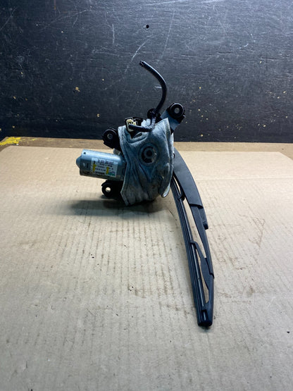 2004-2010 Infiniti QX60 Rear Liftgate Back Window Wiper Motor OEM Z4880 DG2