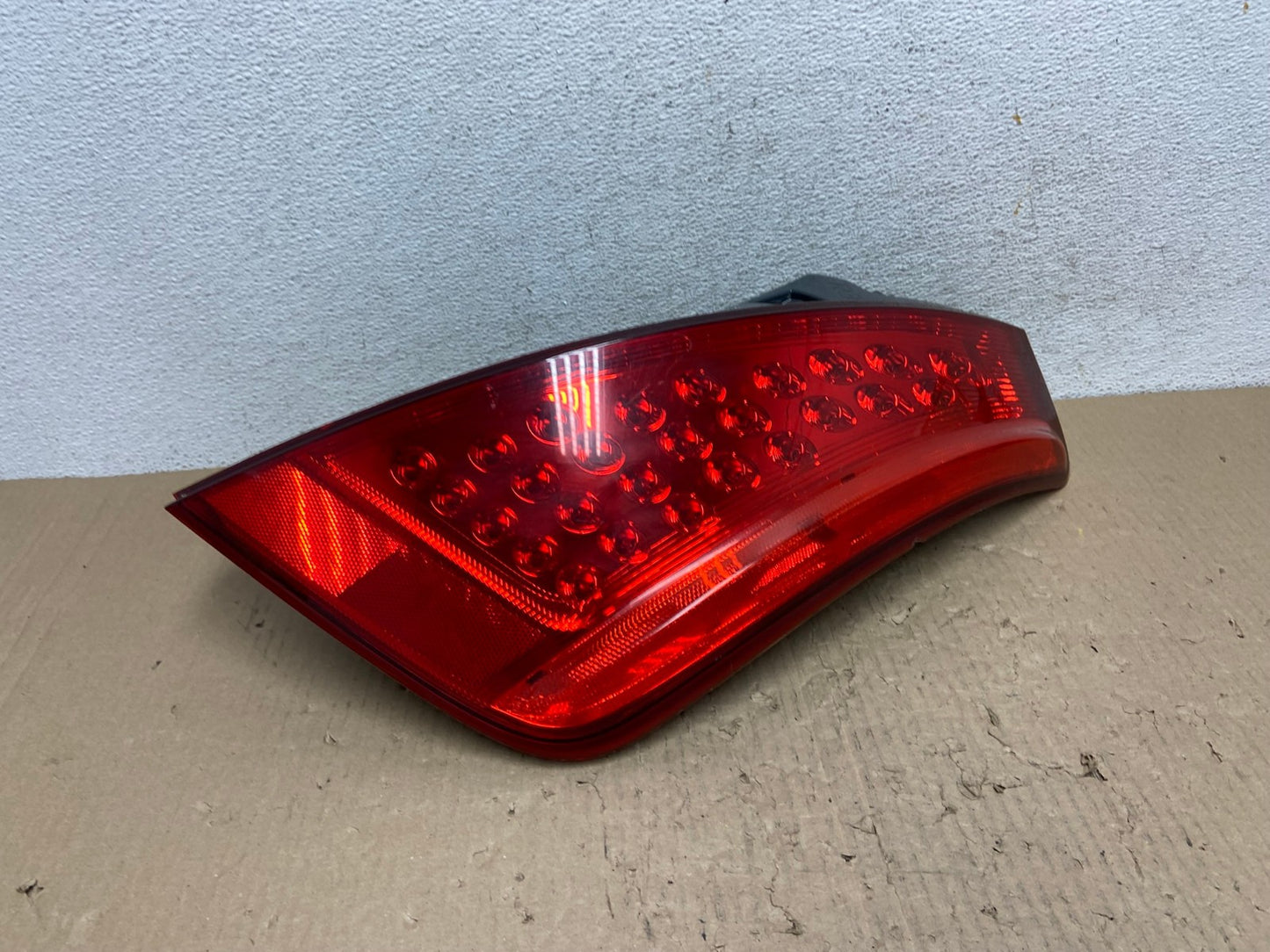 2006 to 2007 Nissan Murano Right Passenger Rh Side Tail Light AE9818 LK0