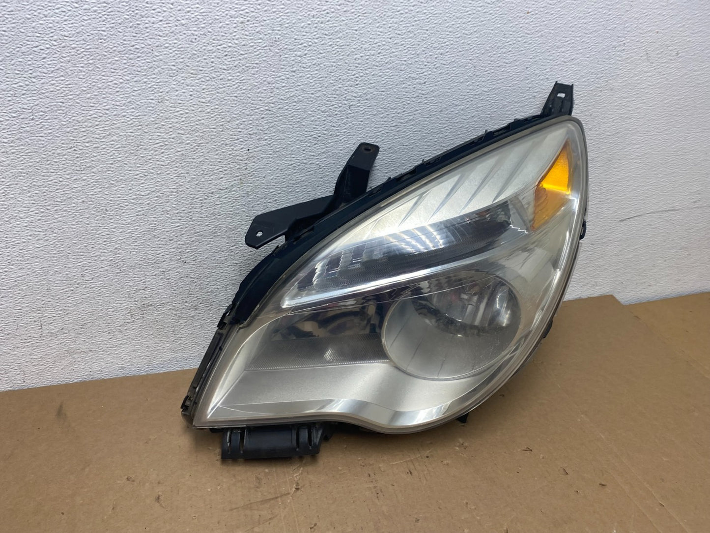2010-2015 Chevrolet Equinox Halogen Headlight Left Driver LH Side AD7929 DW2