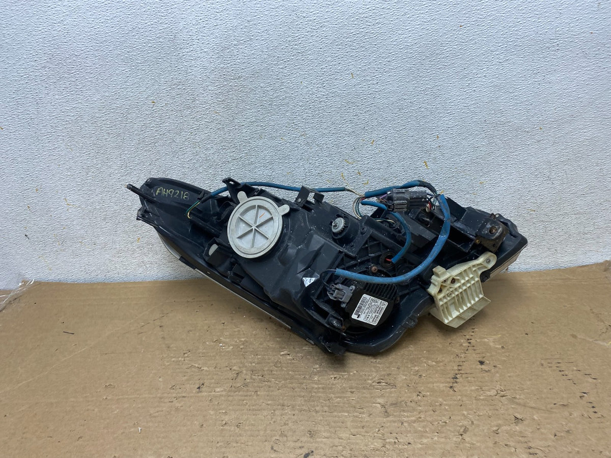 Sedan 4Door 2010 to 2013 Infiniti G37 Left Driver Headlight Xenon AH9218 DW5
