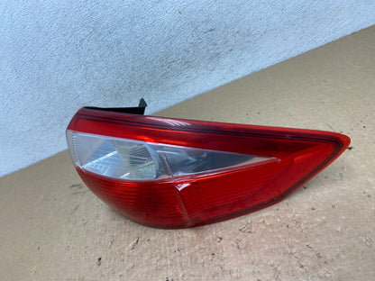 2013 to 2016 Ford C-Max Right Passenger RH Side Tail light AF8052 DW1