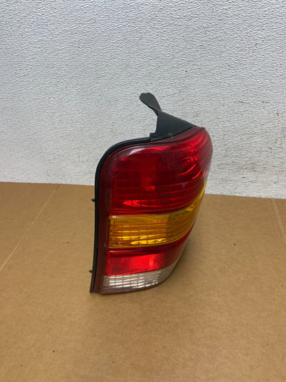 2001 to 2007 Ford Escape Left Driver Lh Side Tail Light AD8864 DW2