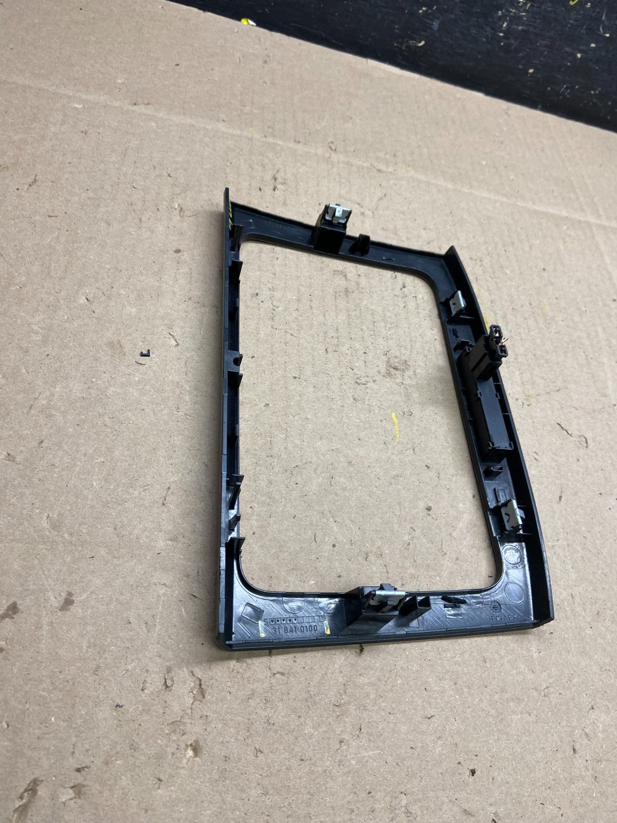 2006 to 2010 Volkswagen Passat Radio Dashboard Bezel Trim Cover t9260 DG4