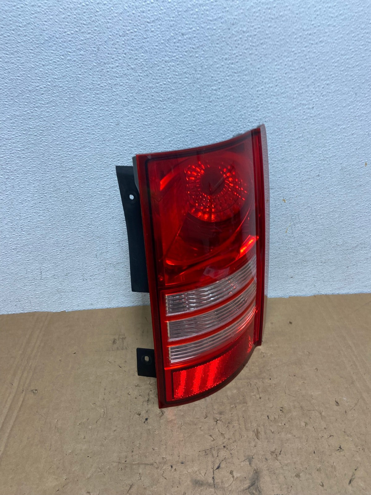 2008 - 2010 Chrysler Town And Country Right Passenger Tail Light AD3262 LK2