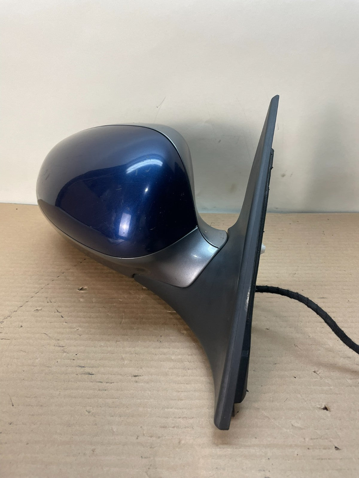 2003 to 2006 Porsche Cayenne Right Passenger RH Door Mirror AH8692 DG1
