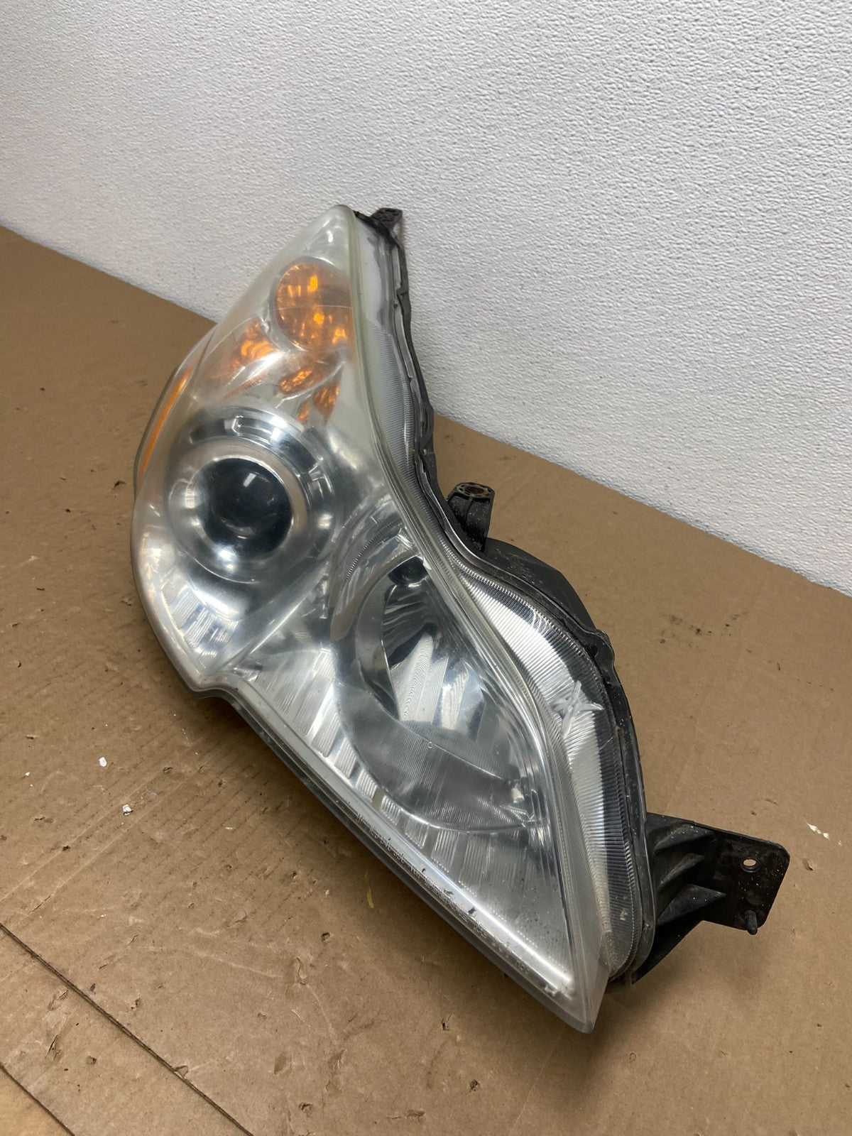 2010-2012 Subaru Legacy Outback Right Passenger Headlight Oem AB6524 DW1