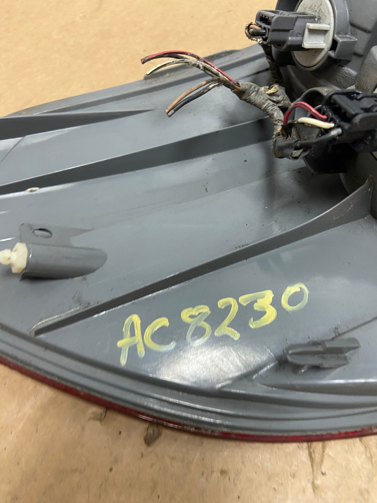2005 2006 2007 Honda Odyssey Right Passenger RH Side Tail Light AC8230 LK6