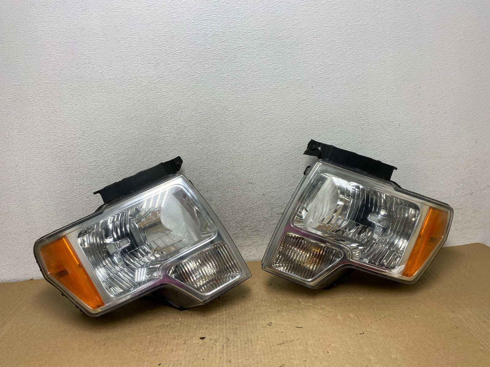 2009 to 2014 Ford F-150 F150 Left+Right Halogen Headlights AF7442 DW0