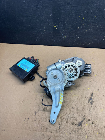 GMC Acadia Yukon Tahoe  Rear Trunk Liftgate Power Motor Actuator OEM R8617 DG0