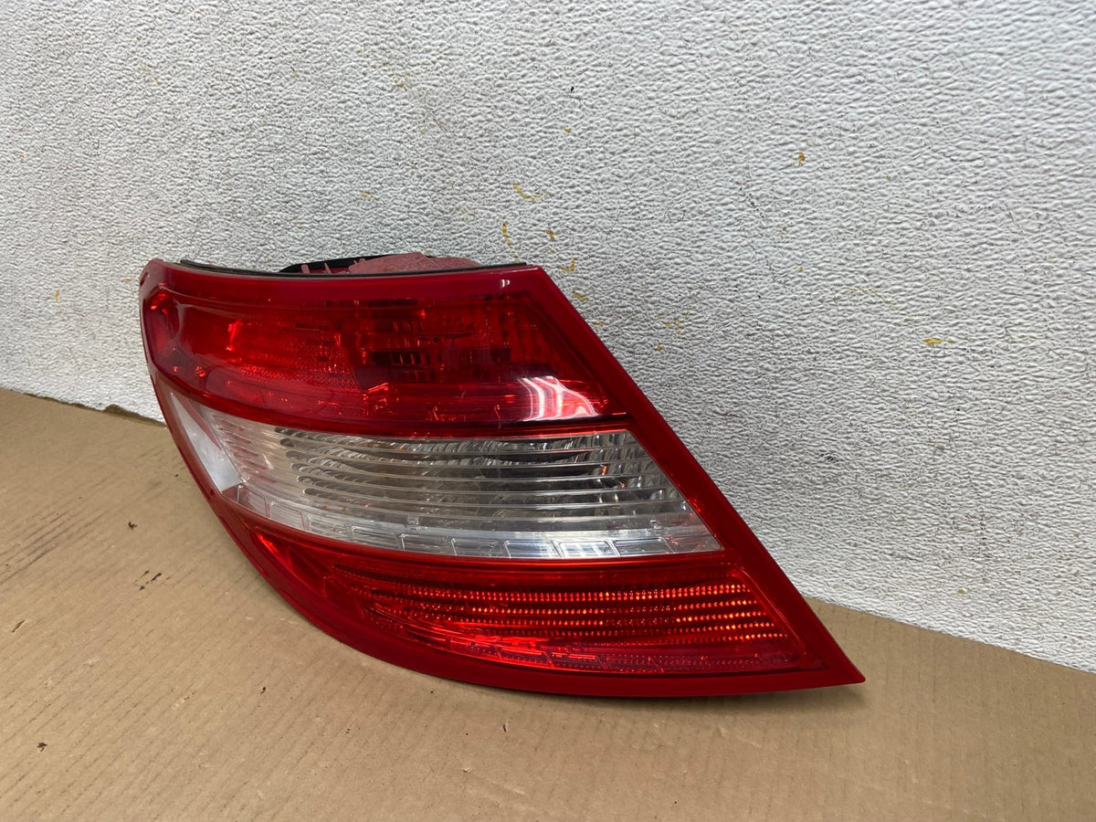 2008 2009 2010 2011 Mercedes C-Class Left Driver Side Tail Light AH3030 LK2