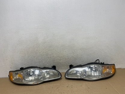 2000 to 2005 Chevrolet Monte Carlo Left+Right Side Set Headlights AI2324 DW0