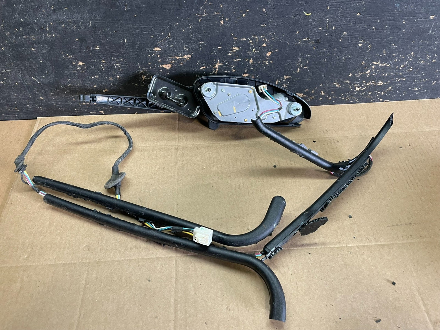 2011-2013 Jeep Grand Cherokee Tailgate Door Rear Wiper Motor Wiper aa8950 DG5