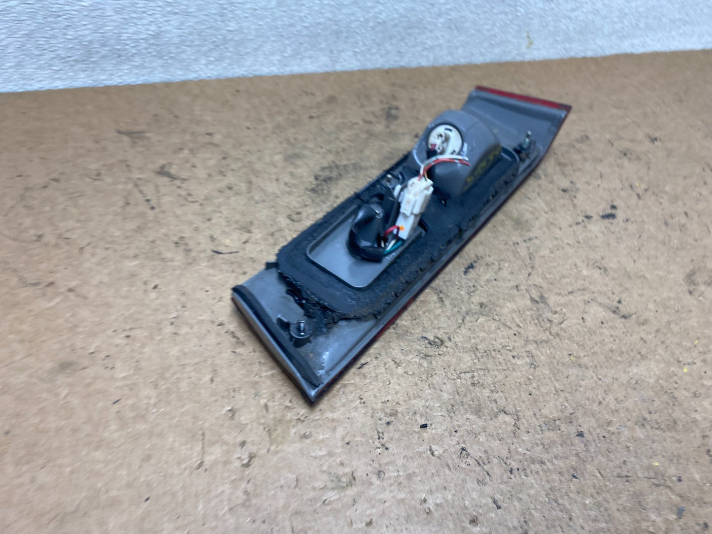 1997 1998 1999 Toyota Camry Tail Light Inner Left Driver LH Inner S9534 DW5