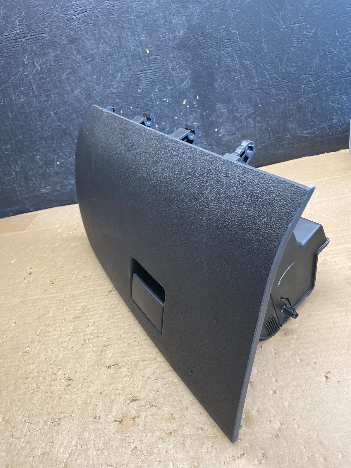 2011 to 2014 Ford Edge Front Right Passenger Storage Glove Box AG8495 DG4