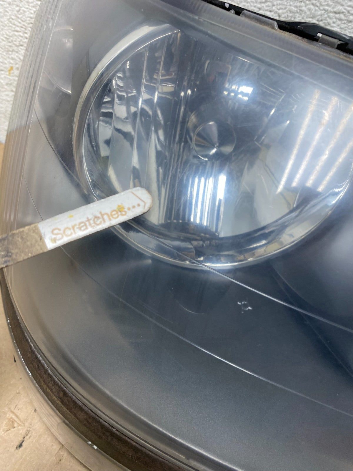1999 to 2003 Lexus RX300 Right Passenger Headlight Halogen TYC AJ2579 DW3