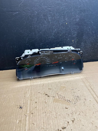 2000 2001 2002 Ford Expedition Speedometer Instrument Gauge Cluster Oe ae1876 DG0