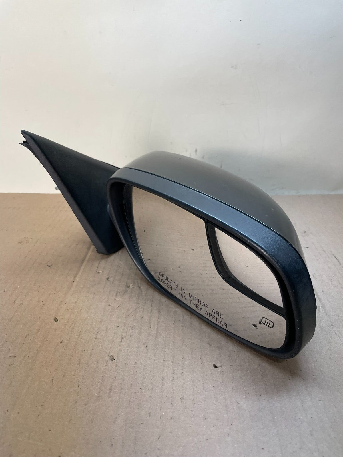 2010 to 2018 Ford Taurus Right Passenger View Door Mirror AJ0750 DG2