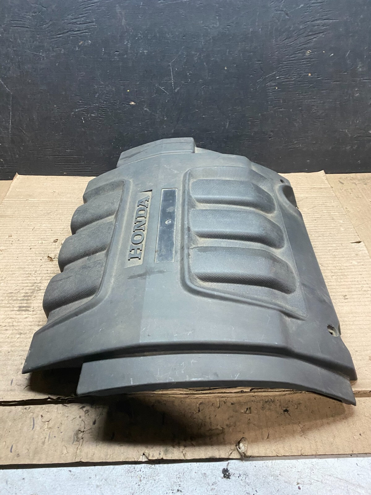 2005 to 2007 Honda Odyssey Black Engine Cover 3.5L No # H4196 PS2