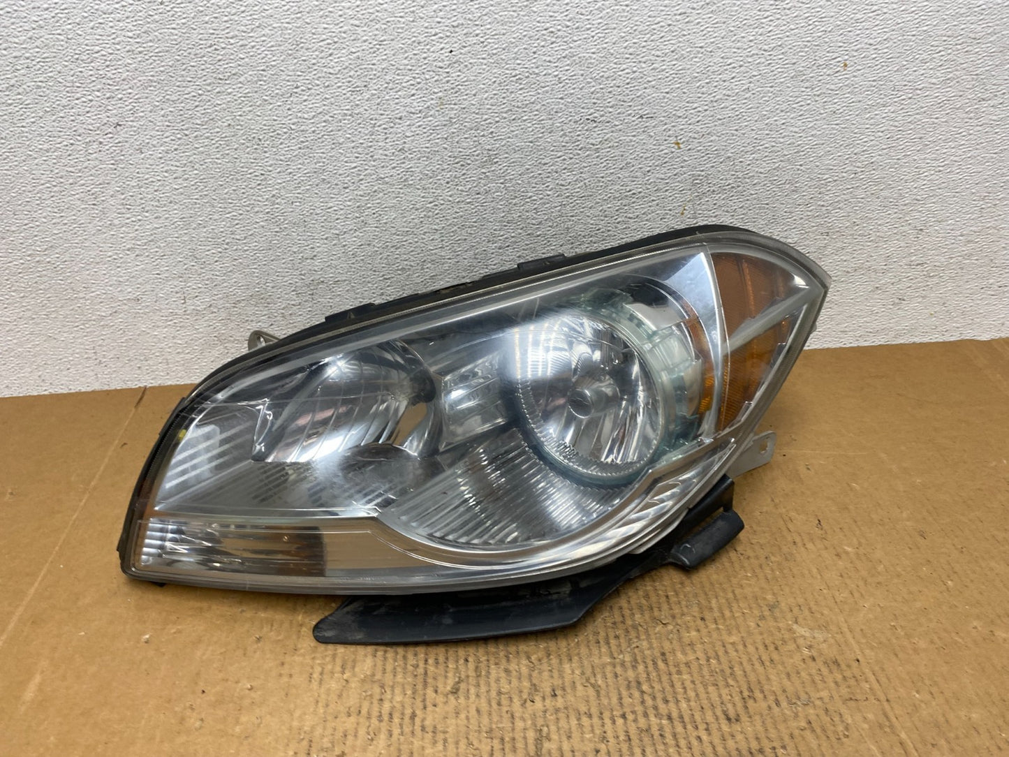 2008 to 2012 Chevrolet Malibu Left Driver LH Side Headlight AE1222 DW0