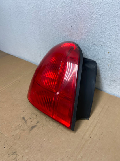 2003 to 2011 Lincoln Town Car Left Driver Lh Side Tail Light AD2781 LK1