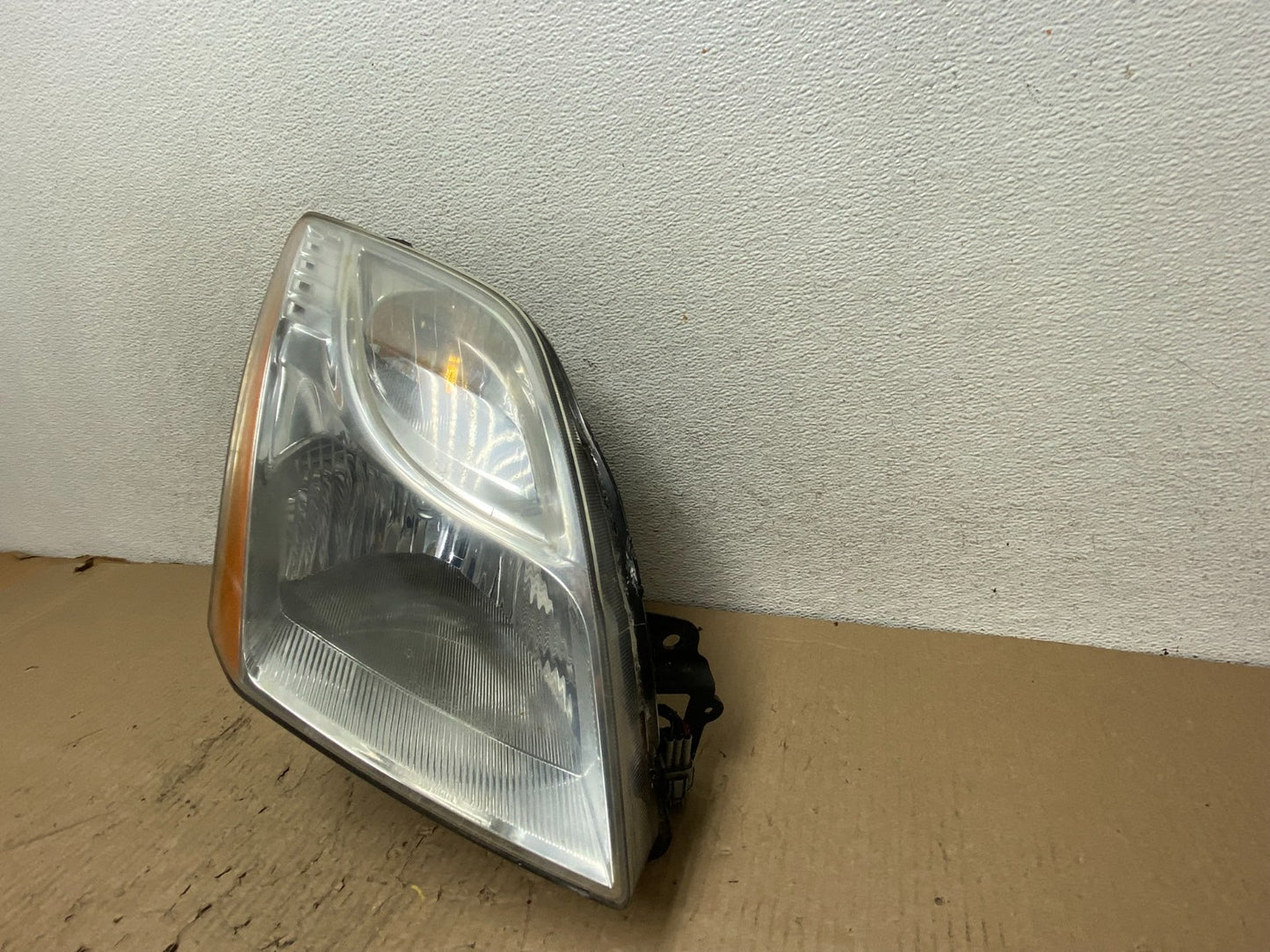 2010 2011 2012 Nissan Sentra Halogen Right Passenger RH Side Headlight AG8077 DW2