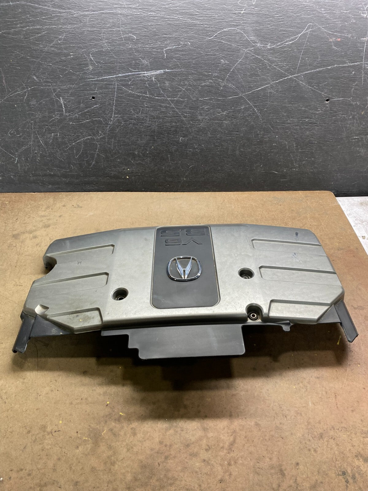1999 to 2004 Acura RL 3.5L Engine Cover 32121-p5a-0100 M3107 DG1