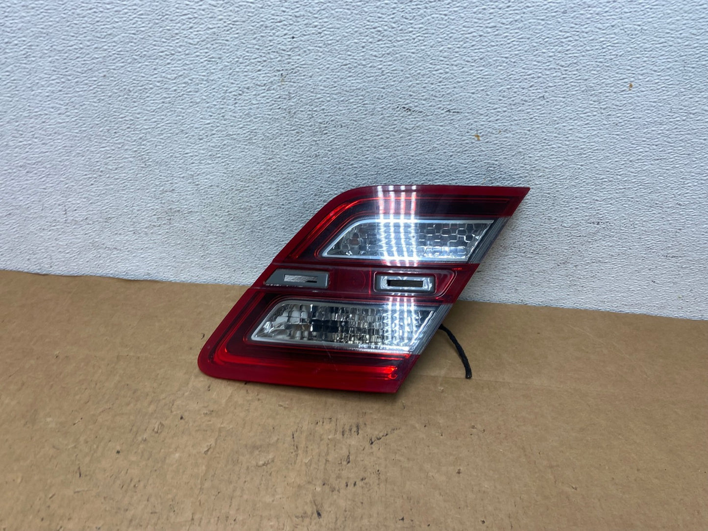2013 to 2018 Ford Taurus Right Passenger Rh Side Tail Light Inner AD4614 LK0
